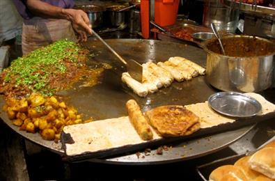 Street Food At Bangalore Thindi Beedhi VV Puram Glut N Gut 1