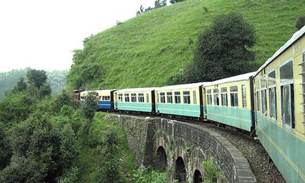 Kalka Shimla Toy Train | An exciting Train Journey through the Mountains