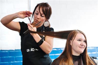 A few tips to help you succeed as a Hair Stylist