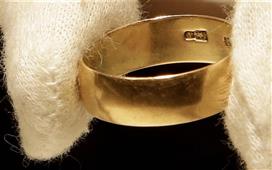 Musing on Oswald’s Gold Wedding Ring fetching $118000 at Auction in New York,NY