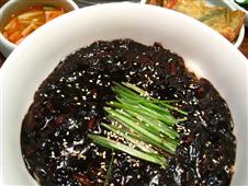 Nick of Moment’s Korean Black Bean Noodles Recipe (Jajamyun) in Atlanta,IL