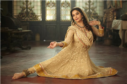 Madhuri Dixit's Dedh Ishqiya - Dedh Ishqiya Preview in Salem,MA