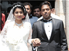 Meera Jasmine Marriage: Actress Meera Jasmine Ties the Knot in New York,NY