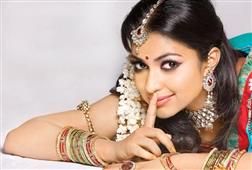 Amala Paul fires the media