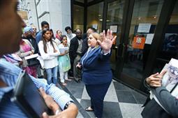 Angry Clients Mobbed ‘Cox And Kings’ in New York,NY