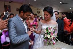 Amala Paul Engaged To Director Vijay in Salem,MA