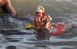 Ganpati Immersion Leaves A Dozen Dead In Agra