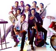 ‘Lalisom’ under peer pressure: Mohanlal offers to return the performance fees in New York,NY