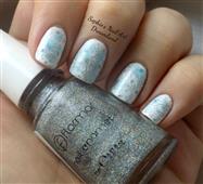 Snowflake nails