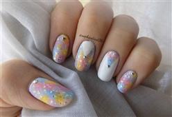 Pastel nail art