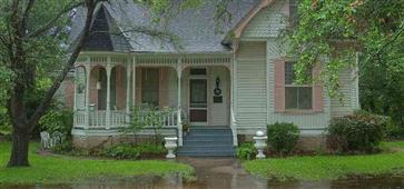 Save your house from the rainy season with these simple hacks in New York, NY