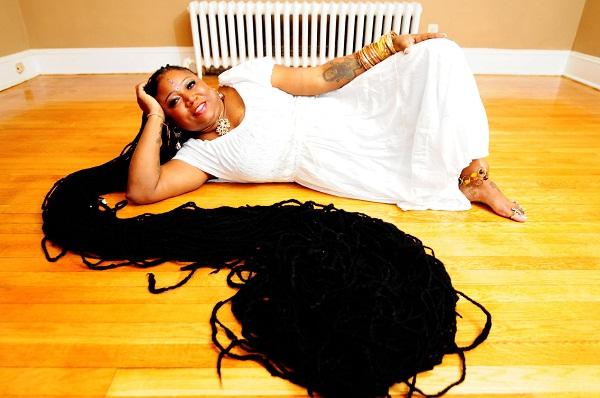 Woman With The Longest Hair In The World Local Pulse Indian Articles News