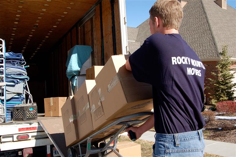 How a Truck Rental Can Help You in Moving Without Any Hassles?