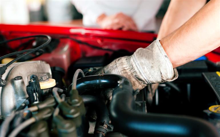 A Car Inspection Checklist before A Road Trip in New York, NY