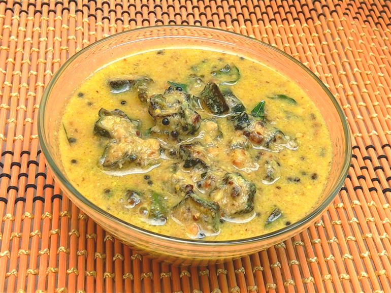 Vendakkai Puli Pachadi (Spicy and Tangy Lady's Finger) Food & Recipes