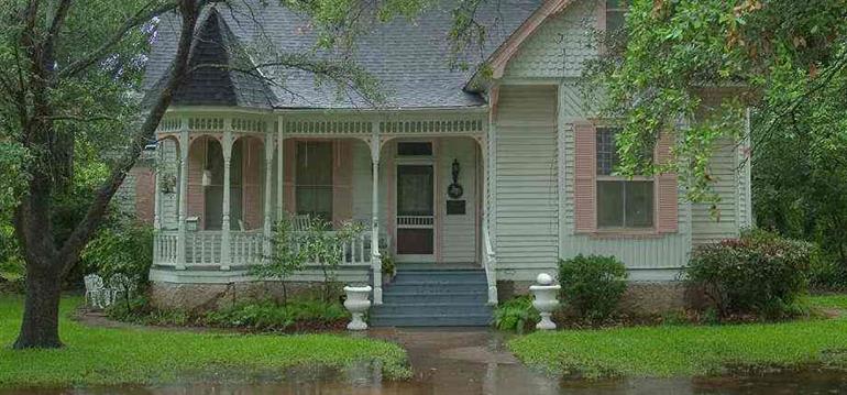 Save your house from the rainy season with these simple hacks