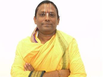 Shri Raja Swami Hindu Priest in Saint Louis, MO