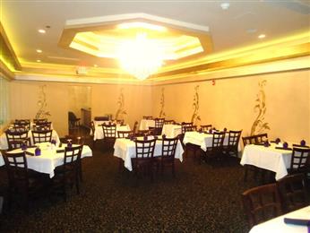 Maharaja Authentic Indian Restaurant in Des Plaines, IL