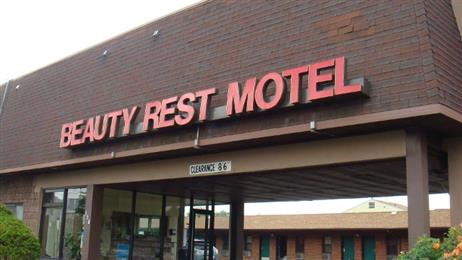 Beauty Rest Motel in Edison, NJ