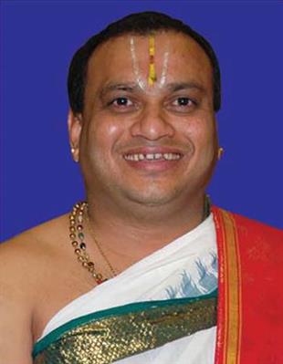 Chief Priest Sri Ronur Murali Bhattar Ji in Osseo, MN