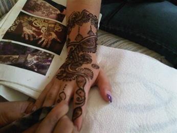 Henna Tatoo Artist For Any Events in Florence, OR