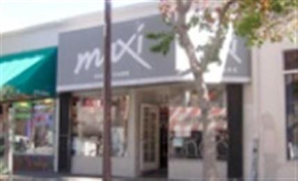 Maxi Hair Salon in Buttonwillow, CA