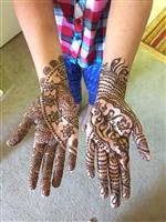 Henna Artist