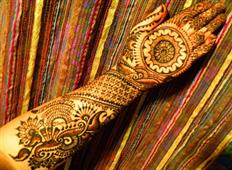 Deepika Bhatt Mehndi Or Henna Specialist