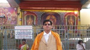 Astrologer And Palmist Pandit Sanjay K Bakshi