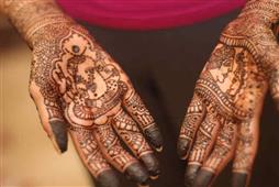 Mehndi Time